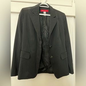 Anne Klein Blazer/Suit Jacket Size 6 Petite Black with White pin stripes